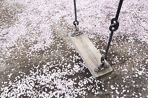 swing wallpaper