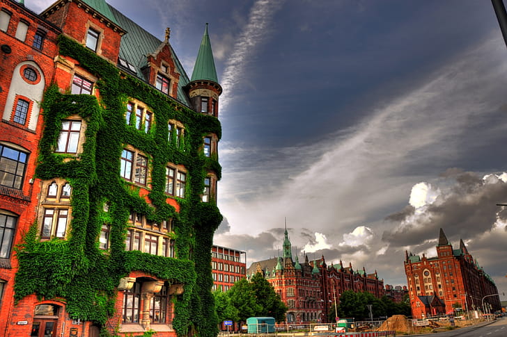 Building wallpaper