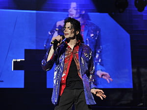 Performing, Michael Jackson wallpaper