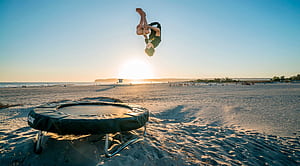 Forward flip, Trampolining wallpaper