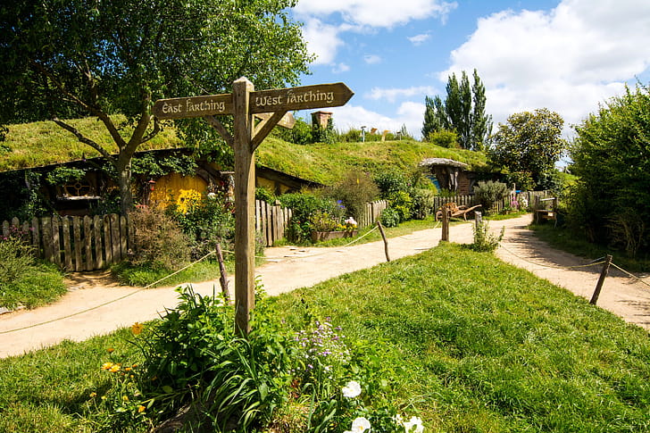 Hobbiton wallpaper