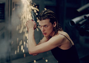 Milla Jovovich In Resident Evil, milla-jovovich, celebrities, girls, movies, resident-evil wallpaper