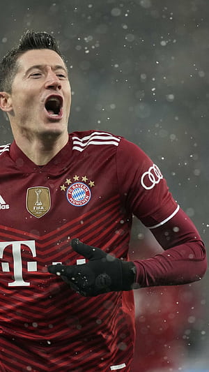 Robert Lewandowski phone wallpaper
