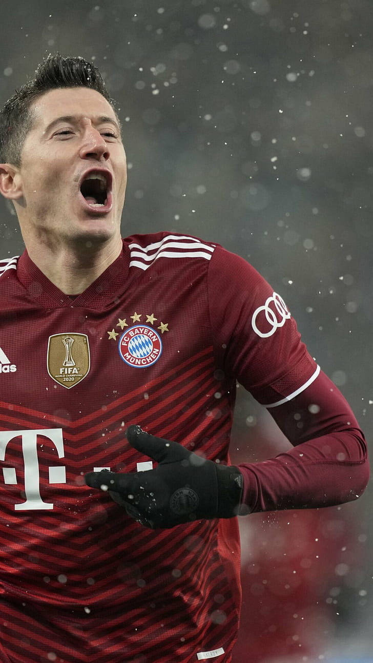 Robert Lewandowski phone wallpaper