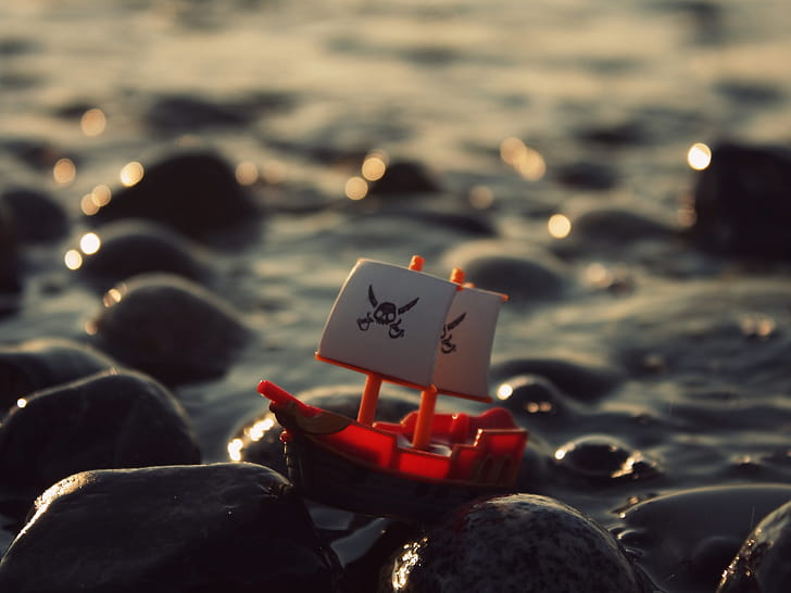 Toy wallpaper