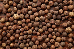 Mixed spice, Allspice difference, Culinary comparisons, Spice knowledge wallpaper
