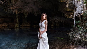 Angelina Jolie Elle Magazine 2023, angelina-jolie, celebrities, girls wallpaper