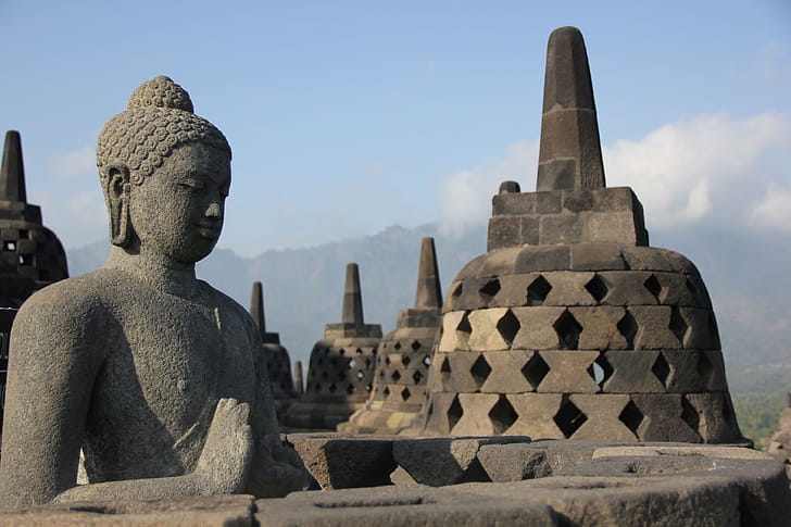 Borobudur Buddhist temple, Java island wallpaper