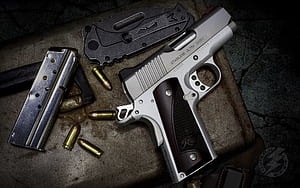 gun wallpaper