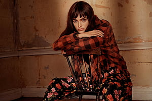 Emma Mackey Net A Porter October 2020, emma-mackey, celebrities, girls wallpaper