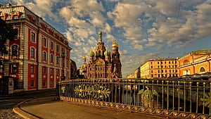 Building wallpaper