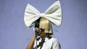 Performing, Sia wallpaper