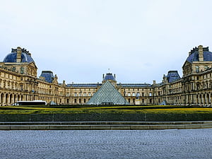 Louvre , pick wallpaper