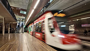train, subway wallpaper