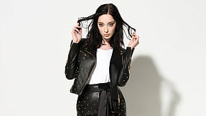 Emma Dumont 2020, emma-dumont, celebrities, girls wallpaper