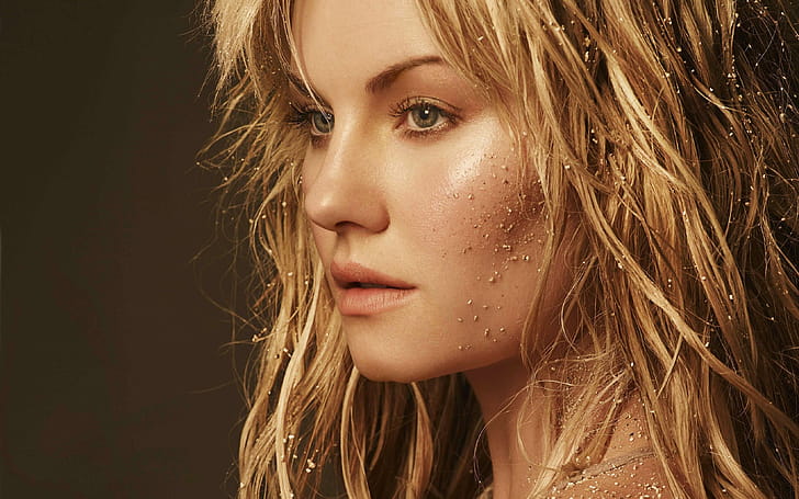 Elisha Cuthbert, , Background , Timeless elegance wallpaper