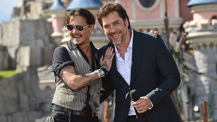 Johnny Depp, Javier Bardem wallpaper