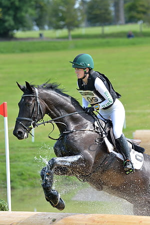 Ella Boyle, Eventing phone wallpaper
