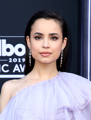 Sofia Carson, Sofia Carson, Carson, Sofia phone wallpaper