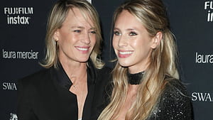 Robin Wright, Sweet throwback, Dylan Penn, SheKnows wallpaper