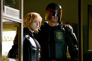 Judge Dredd, 1995 vs Dredd 2012, Programmer wallpaper