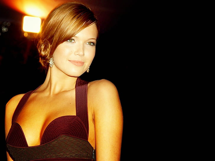 Mandy Moore, Full wallpaper