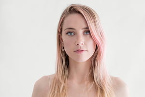 Amber Heard Pink Hairs , amber-heard, celebrities, girls wallpaper