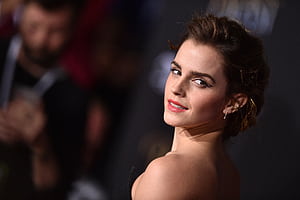Emma Watson In Premiere, emma-watson, celebrities, girls wallpaper