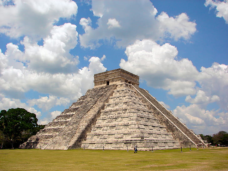 Chichen Itza, Wikimedia commons wallpaper