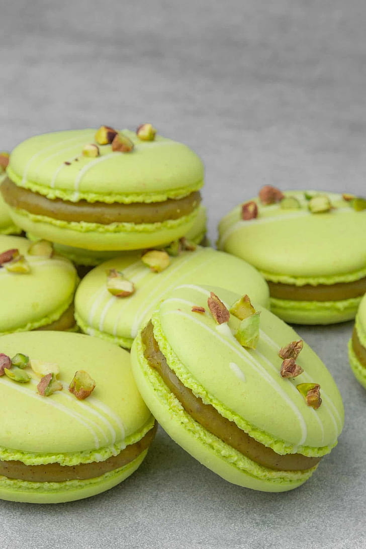 Pistachio, Macarons phone wallpaper