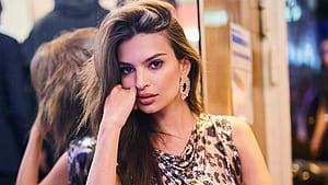Emily Ratajkowski New, emily-ratajkowski, celebrities, girls wallpaper