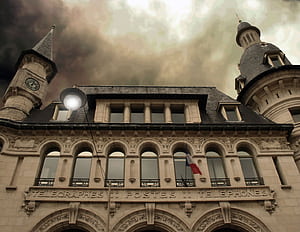 Building wallpaper